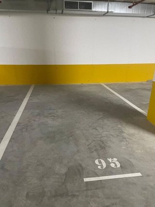 Garaje en venta en La Clota en Barcelona