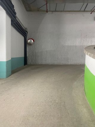 Garaje en venta en La Clota en Barcelona