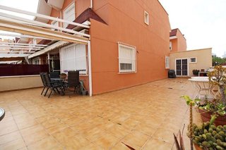 Casa adosada en venta en Ciutat Universitària en Elche