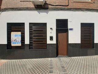 Piso en alquiler en Ciudad Jardín - Zoco en Córdoba