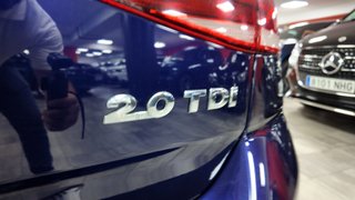 VOLKSWAGEN Golf Sport 2.0 TDI DSG