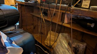 Barra de bar de madera rústica