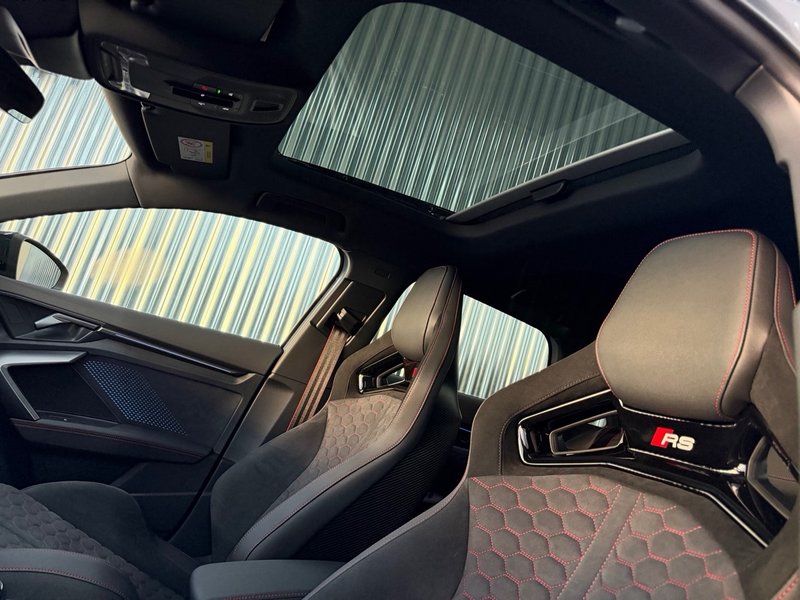 Audi RS3 2026, foto 18