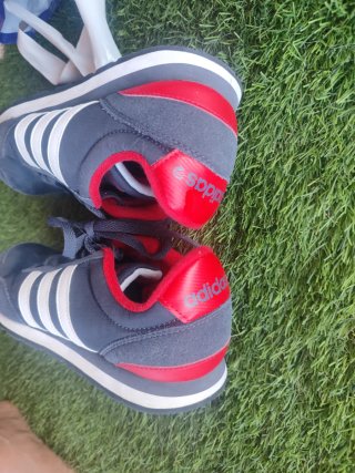 Zapatillas Adidas Mujer Negras y Rojas