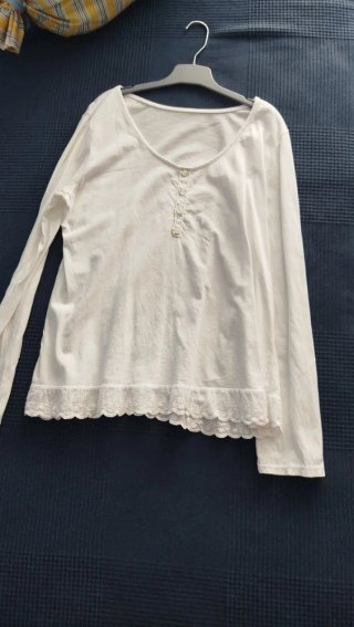 Camiseta blanca de algodón manga larga