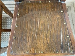 4 Sillas Antiguas de Madera