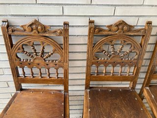 4 Sillas Antiguas de Madera