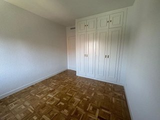 Piso en alquiler en Mirasierra en Madrid
