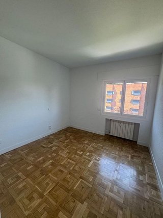 Piso en alquiler en Mirasierra en Madrid