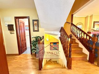 Casa adosada en venta en La Fresneda en Siero