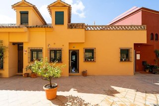 Casa adosada en venta en Crta. De la Sierra en Granada