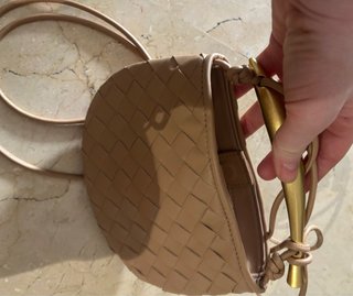 Bolso mini Bottega Veneta piel asa dorada.C.O