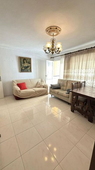 Piso en venta en Girón - Las Delicias - Tabacalera en Málaga