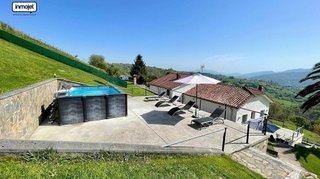 Chalet en venta en Bimenes