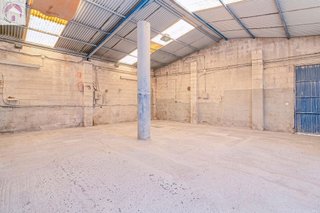 Nave industrial en venta en Santa Adela - Parque Leyva Loro en Atarfe