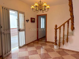Casa adosada en venta en Coín