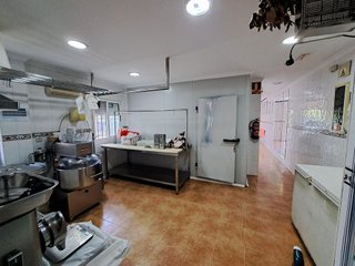 Local comercial en venta en Zona Polígono en Alzira