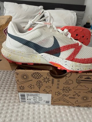 Zapatilla Nike Terra Kiger 10 Talla 40