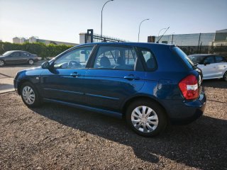 KIA Cerato 2004