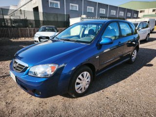KIA Cerato 2004
