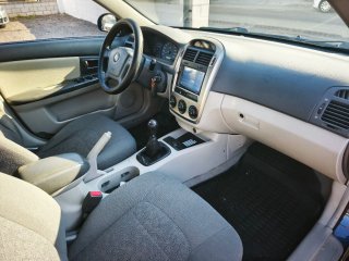 KIA Cerato 2004