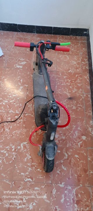 Patinete Eléctrico Xiaomi con Batería Dañada