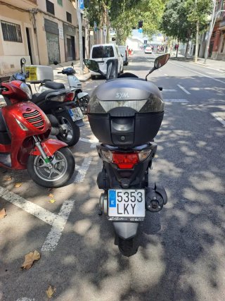 Scooter SYM 125 SR