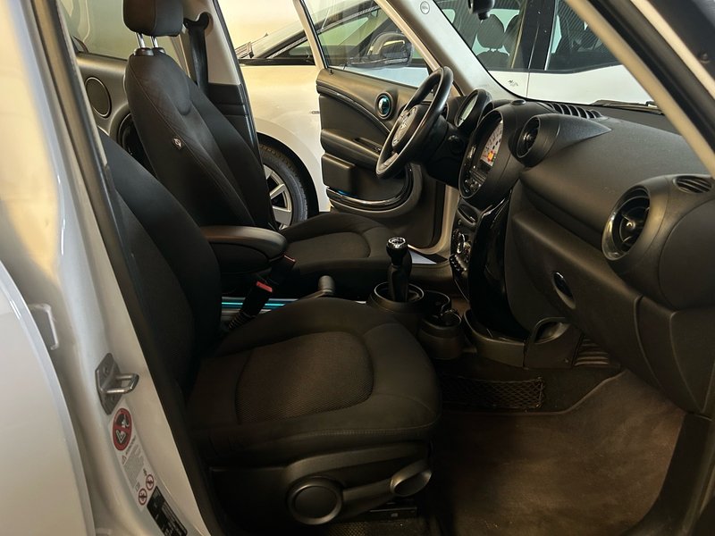 MINI Countryman Cooper D 2014, foto 12