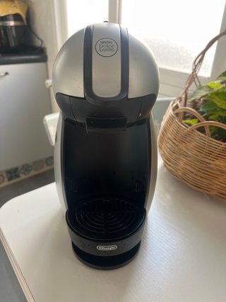 Cafetera Dolce Gusto DeLonghi