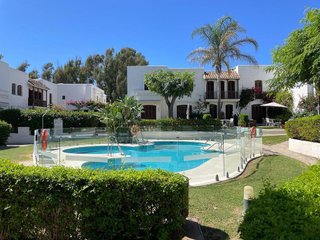 Casa adosada en venta en Puerto - Plaza de Toros en Estepona