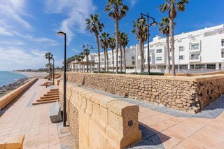 Piso en venta en El Puerto - Romanilla en Roquetas de Mar