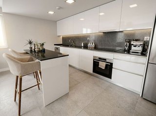 Piso en alquiler en Calaburra - Chaparral en Mijas