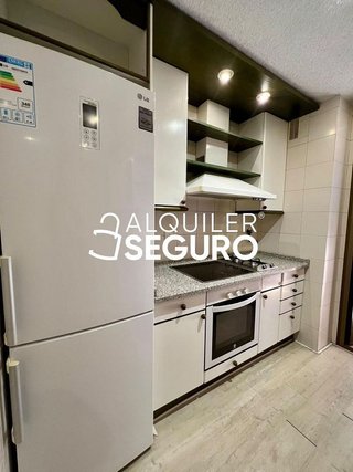 Piso en alquiler en Peñagrande en Madrid