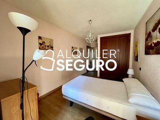Piso en alquiler en Peñagrande en Madrid