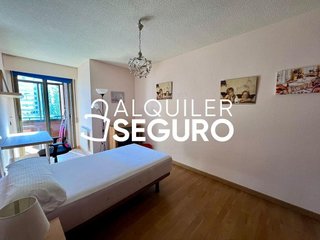 Piso en alquiler en Peñagrande en Madrid