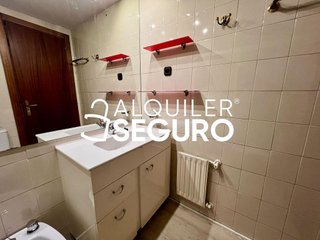 Piso en alquiler en Peñagrande en Madrid