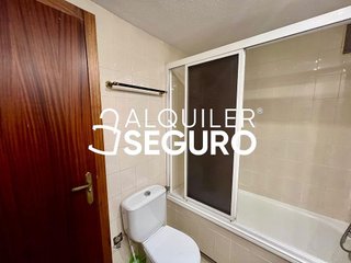 Piso en alquiler en Peñagrande en Madrid