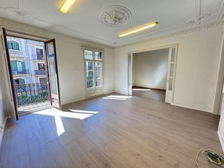Oficina en alquiler en La Dreta de l'Eixample en Barcelona