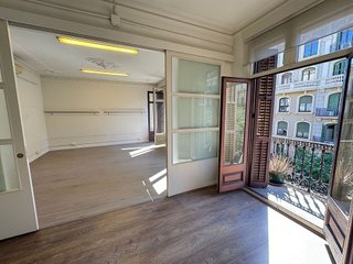 Oficina en alquiler en La Dreta de l'Eixample en Barcelona