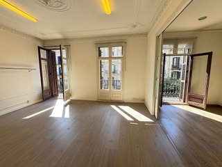 Oficina en alquiler en La Dreta de l'Eixample en Barcelona