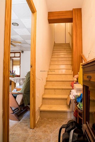 Casa adosada en venta en Pinós