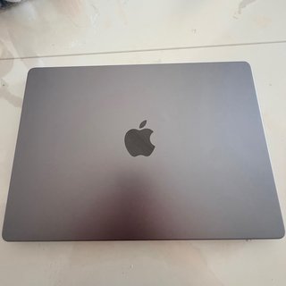 MacBook Pro 14 2023 M3 16GB - Pantalla para repara