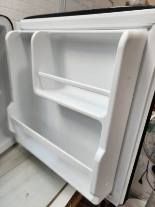 Frigorífico Comfee 47L Negro