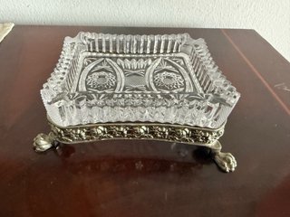 Cenicero de cristal y bronce siglo XIX