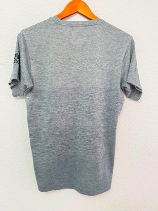 Camiseta deportiva Adidas gris Talla L