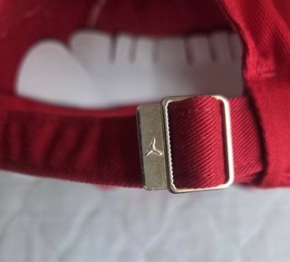 Gorra Jordan Roja Talla M/L Nueva