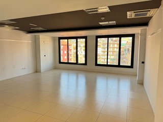 Oficina en alquiler en La Maternitat i Sant Ramon en Barcelona