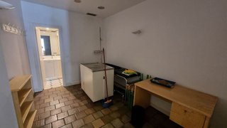 Local comercial en alquiler en Hospital en Valladolid