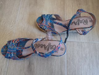 Sandalias Refresh Cuña Estampadas Talla 39