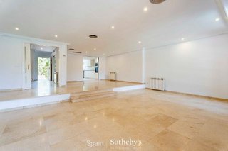 Chalet en alquiler en Piovera - Conde Orgaz en Madrid